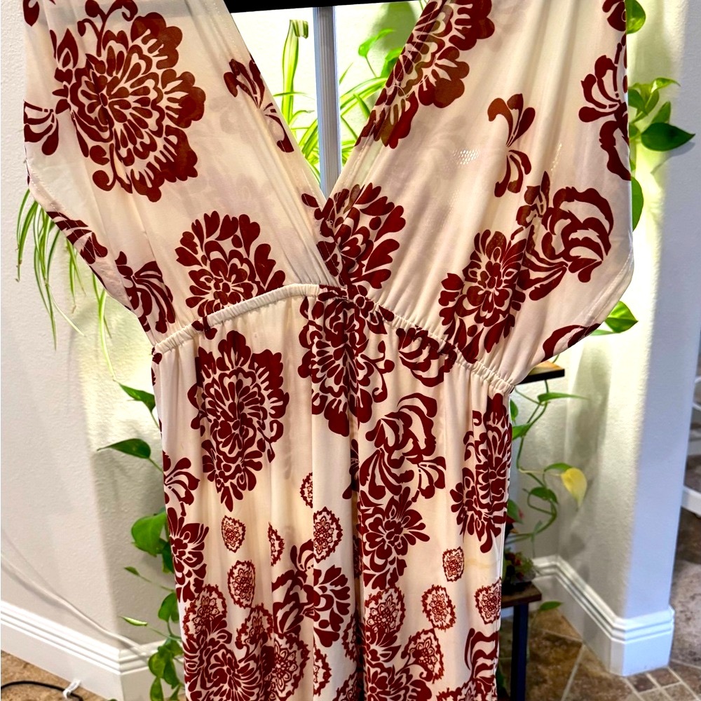 Floral V-Neck Dress in Cream and Brown - Picture 5 of 9
